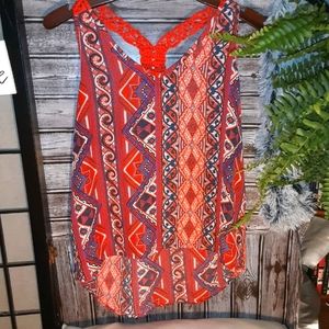 Beautiful summer top by eyeshadow